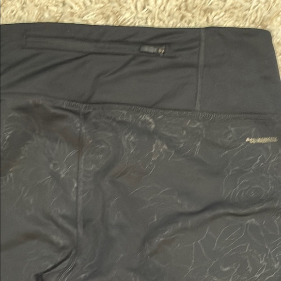 Adidas Black Climawarm Performance Leggings / Tights with rose / floral pattern - Picture 5 of 8